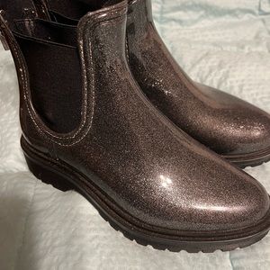 Michael Kors rain boots ankle style size 6 like new